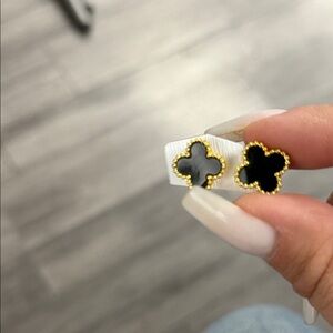 Elegant Black and Gold Clover Earrings
